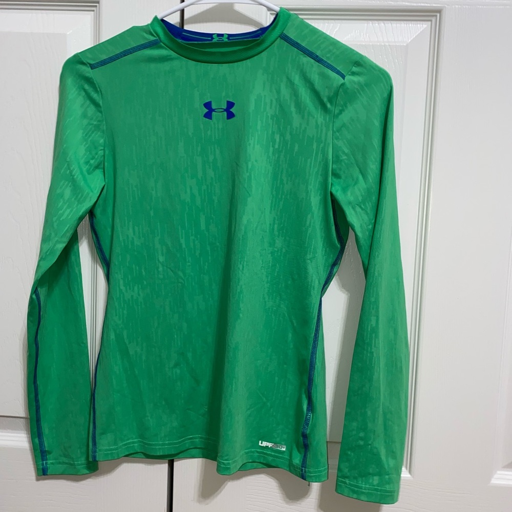 EUC Under Armour Kids Fitted Activewear Tee
